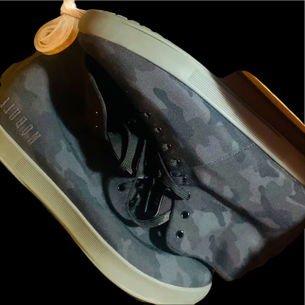 No Bull Canvas Trainer High size 12 …Brand new in box / Never worn new style